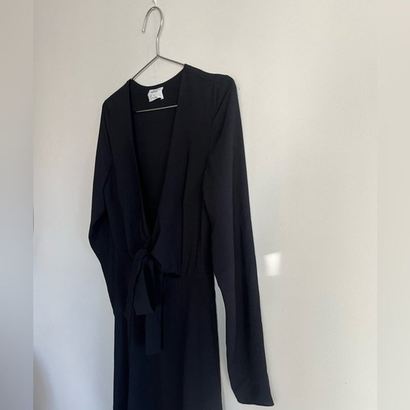 Aritzia Wilfred Aubagne Black Midi Dress Adjustable  Wrap - Picture 6 of 12